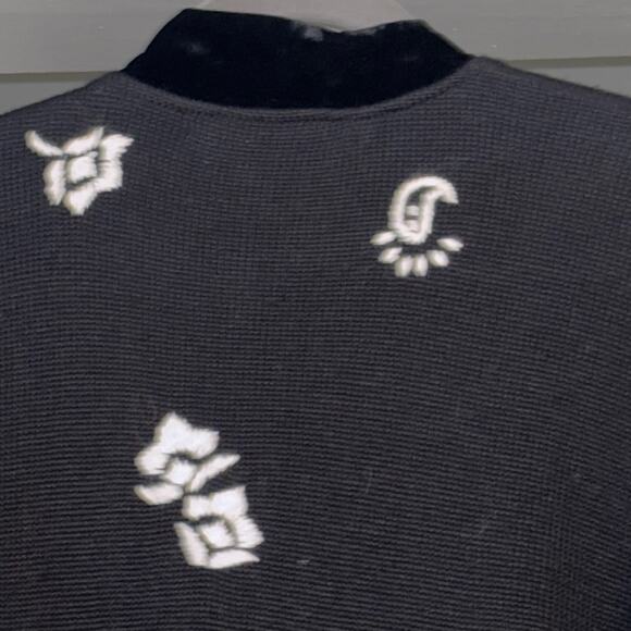 Vintage Josephine Chaus Cardigan Jacket L Black Long Embroidered Velvet Trim - Picture 6 of 16